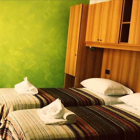 ג'וליאנובה Hotel Antares Garni מראה חיצוני תמונה
