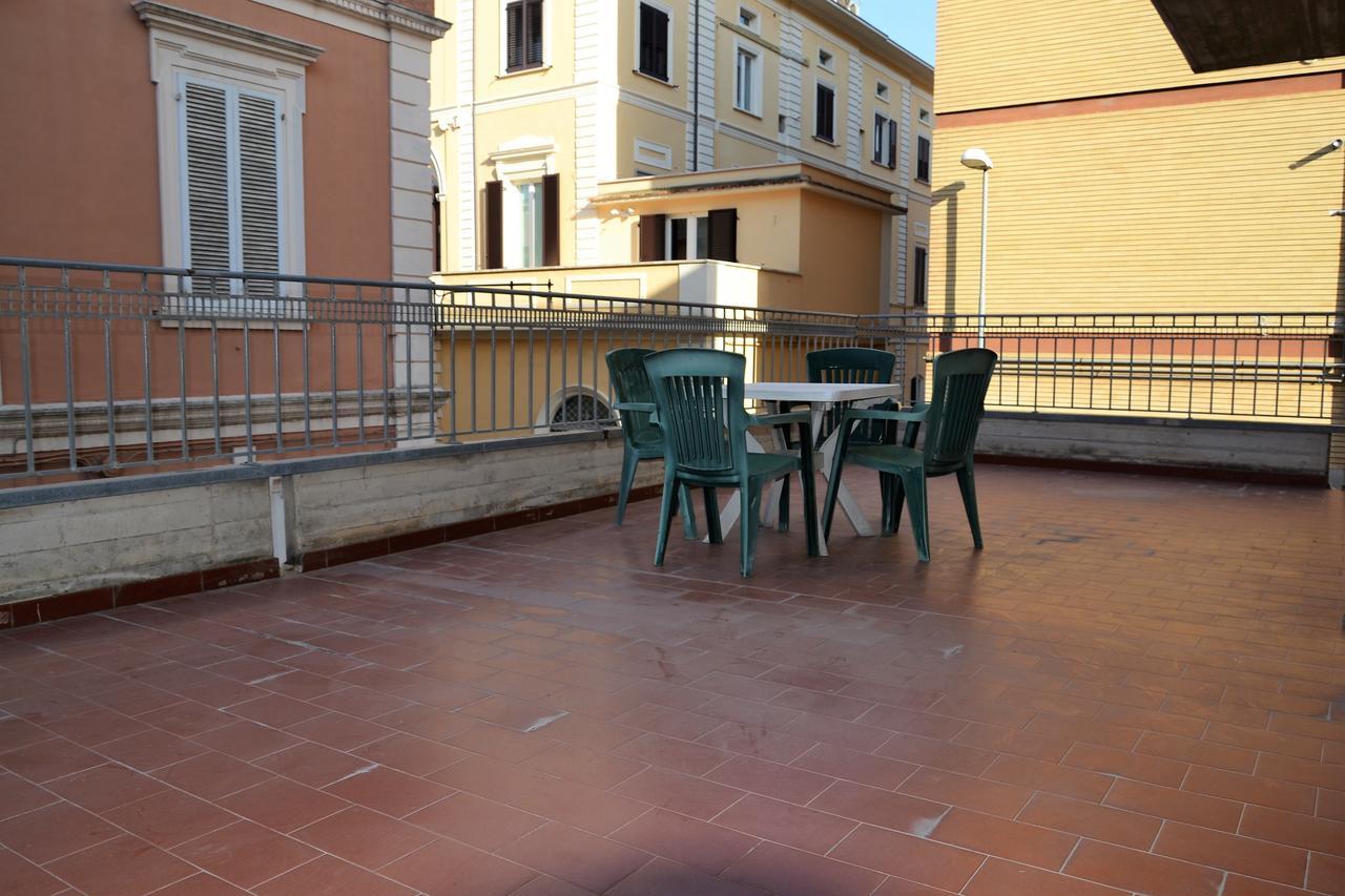 ג'וליאנובה Hotel Antares Garni מראה חיצוני תמונה
