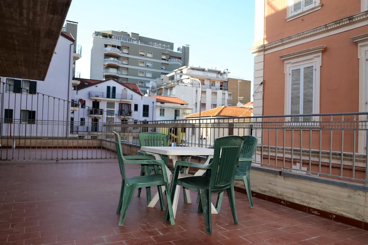 ג'וליאנובה Hotel Antares Garni מראה חיצוני תמונה