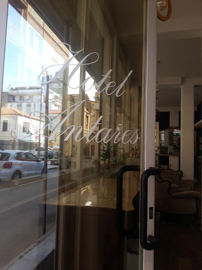 ג'וליאנובה Hotel Antares Garni מראה חיצוני תמונה