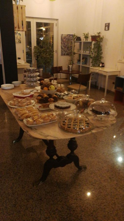 ג'וליאנובה Hotel Antares Garni מראה חיצוני תמונה