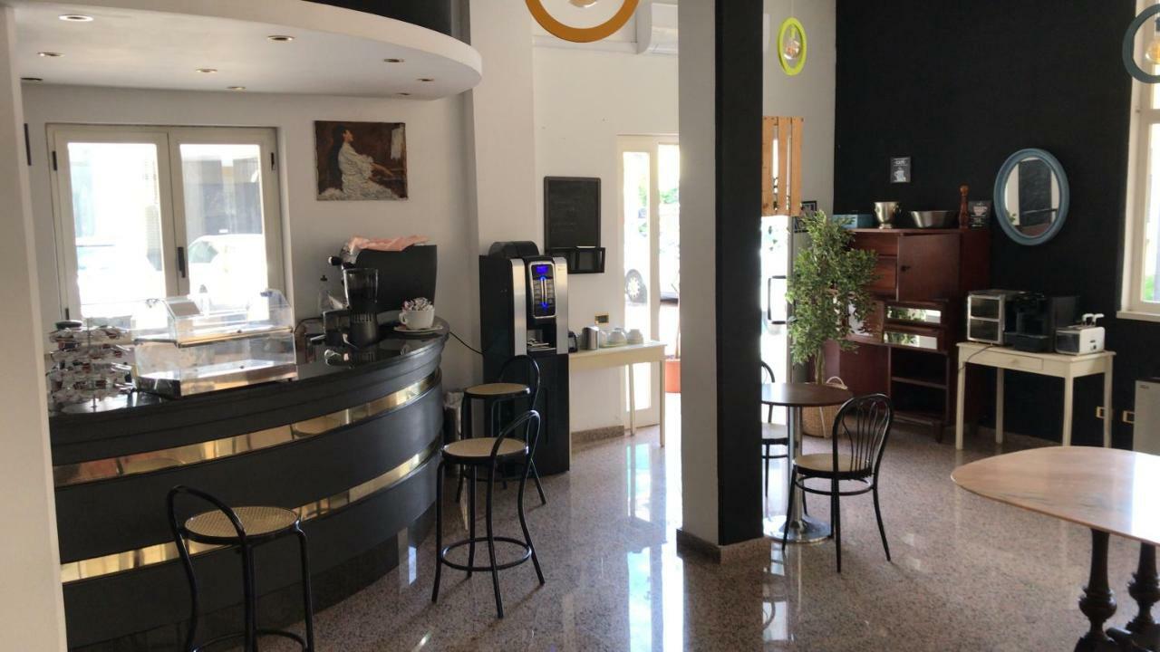 ג'וליאנובה Hotel Antares Garni מראה חיצוני תמונה